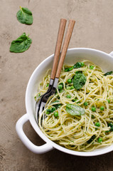 Spaghetti with vegetables