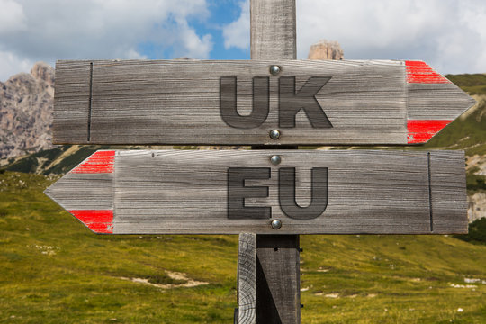 Schild mit EU und UK