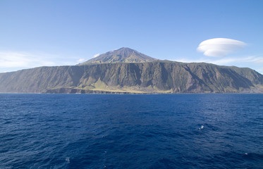 Obraz premium The amazing Island of Tristan da Cunha - the township is small and called Edinburgh of the Seven Seas. Totally remote. ￼