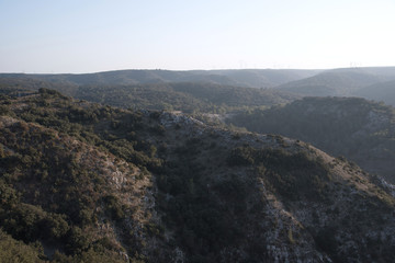 Fototapeta na wymiar paysage de collines du sud de la France