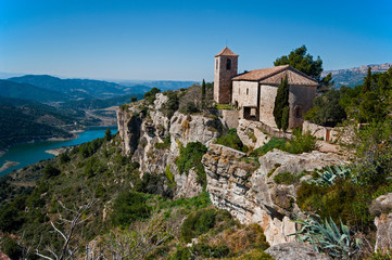Fototapeta na wymiar Siurana village in the province of Tarragona in Catalonia(Spain)