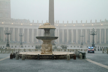 Extreme weather: heavy rain in Vatican city