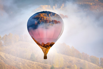 Double exposure image of hot air balloon and misty forest. Freedom, wanderlust, travel concept. - obrazy, fototapety, plakaty