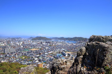 Naklejka premium 高見山でリフレッシュ（高知県高知市）