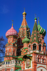 Fototapeta na wymiar St Basil's cathedral on Red Square in Moscow.