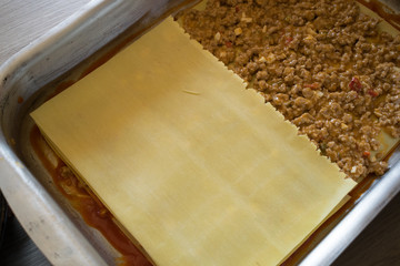 Lasagne plate covering the meat filling to make another layer: Step by Step