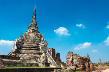 Fototapeta premium Ayutthaya, Thailand - Apr 10 2018: WAT PHRASISANPETH in Ayutthaya, Thailand. It is part of the World Heritage Site - Historic City of Ayutthaya.