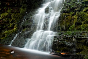 Fototapeta na wymiar Middle Black Clough Waterfalls, Peak District 