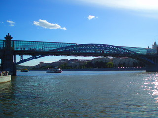 Naklejka premium bridge over the river