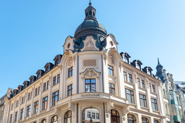 Fototapeta na wymiar historische Gründerzeithäuser in Leipzig