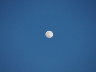 luna, luna al tramonto, luna diurna