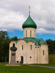 Fototapeta na wymiar Spaso-Preobrazhensky cathedral in Pereslavl-Zalessky, Russia