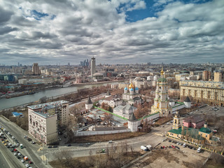 Obraz premium Moscow. Novospassky monastery. The bell tower and church of miracle worker St. Sergius of Radonezh. Aerial view