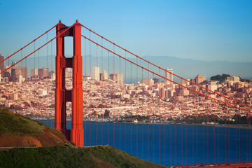 Stadsgezicht van San Francisco en Golden Gate Bridge