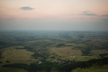 Fototapeta premium view from the top of the mountain range of são pedro, with a beautiful view of the mountains