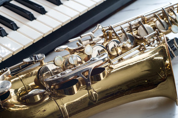 Obraz premium Classical Saxophone Piano Keyboard