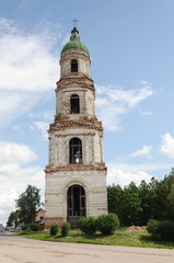 Fototapeta na wymiar Old belfry in small russian town of Krasny Kholm