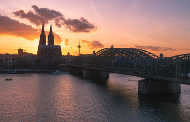 Fototapeta na wymiar Sunset in Cologne