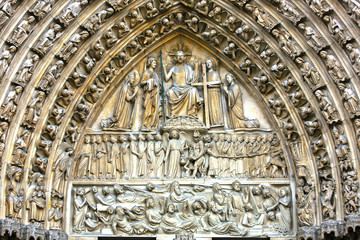 Notre Dame last judgment portal close up