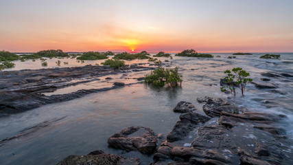 Sonnenuntergang am Strand von Point Vernon an der Gatakers Bay