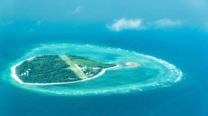 Die Insel Lady Elliot Island vor der Fraser Coast von Australien im Korallenmeer aus dem Flugzeug fotografiert