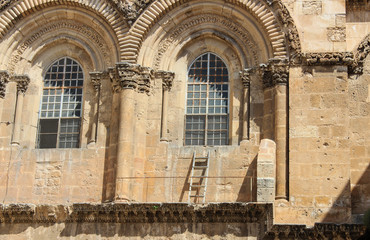 Facade above the entrance to the temple of the Lord
