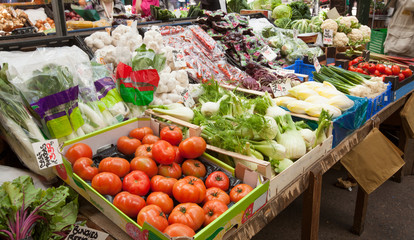 Red Tomato witn Vegatable