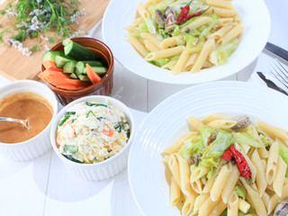 Penne pasta with anchovy and spring cabbage and shells アンチョビと春キャベツのペンネパスタ