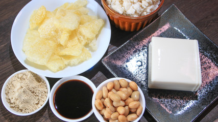 Soy beans products (soy beans, kinako, soy sauce, tofu, okara, matsuyama-age)大豆製品（大豆、きなこ、醤油、豆腐、おから、松山あげ）