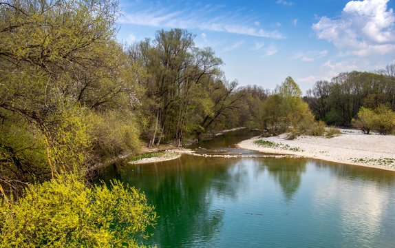 Die Isar am Flaucher von der Flaucherbr&uuml;cke, M&uuml;nchen Reise
