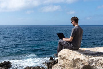 Travailler à distance pendant ses vacances