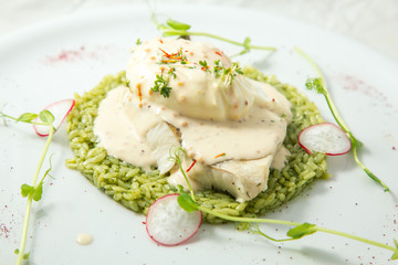 salad with shrimps and egg