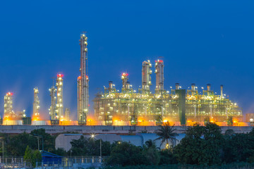 Fototapeta premium Petrochemical oil refinery plant.