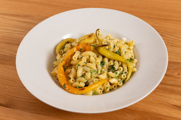 Nudel mit Pfefferoni und Käse