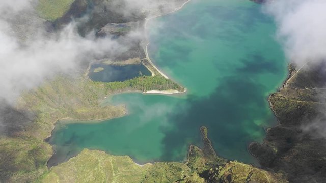 Lagoa do Fogo - See auf der Azoreninsel Sao Miguel aus der Luft