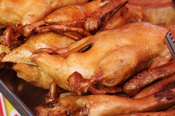 Stewed duck is delicious in street food