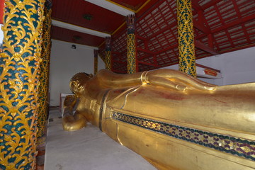 reclining buddha in thailand