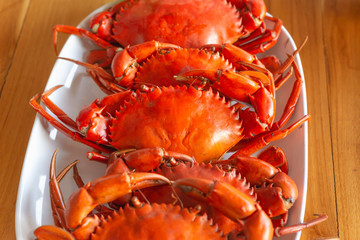 Steamed crabs with seafood spicy sauce.