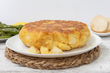 Tortilla española con patatas