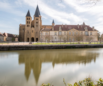 Basilique de Paray le Monial en Sa&ocirc;ne et Loire 