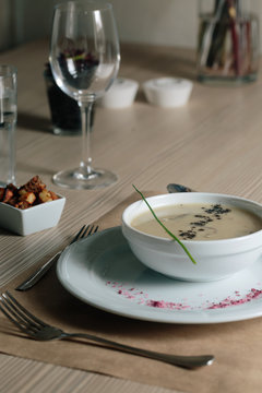 Vegan creamy shiitake soup