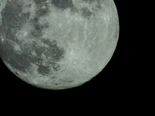 Obraz premium a full moon in the starry night sky