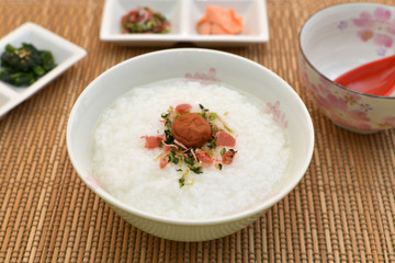 食べ物　おかゆ