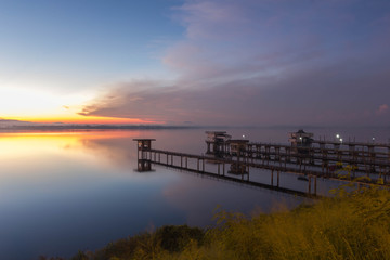 Obraz premium The morning lake pumping plant