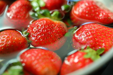 strawberry red fruit cleaning water