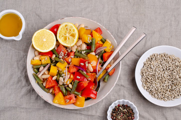 Vegetable salad with beans