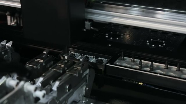 Soldering station, soldering machine or installation equipment for the radio engineering industry intended for implementation of operations of single or group soldering