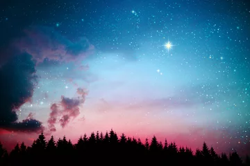 Türaufkleber Nordlichter Bunter dramatischer Himmel mit Sternen.