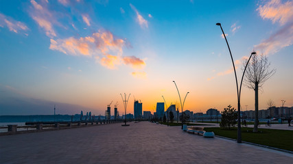 Fototapeta na wymiar Evening in the National Seaside Park, Baku city