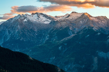 Atardecer en la montaña